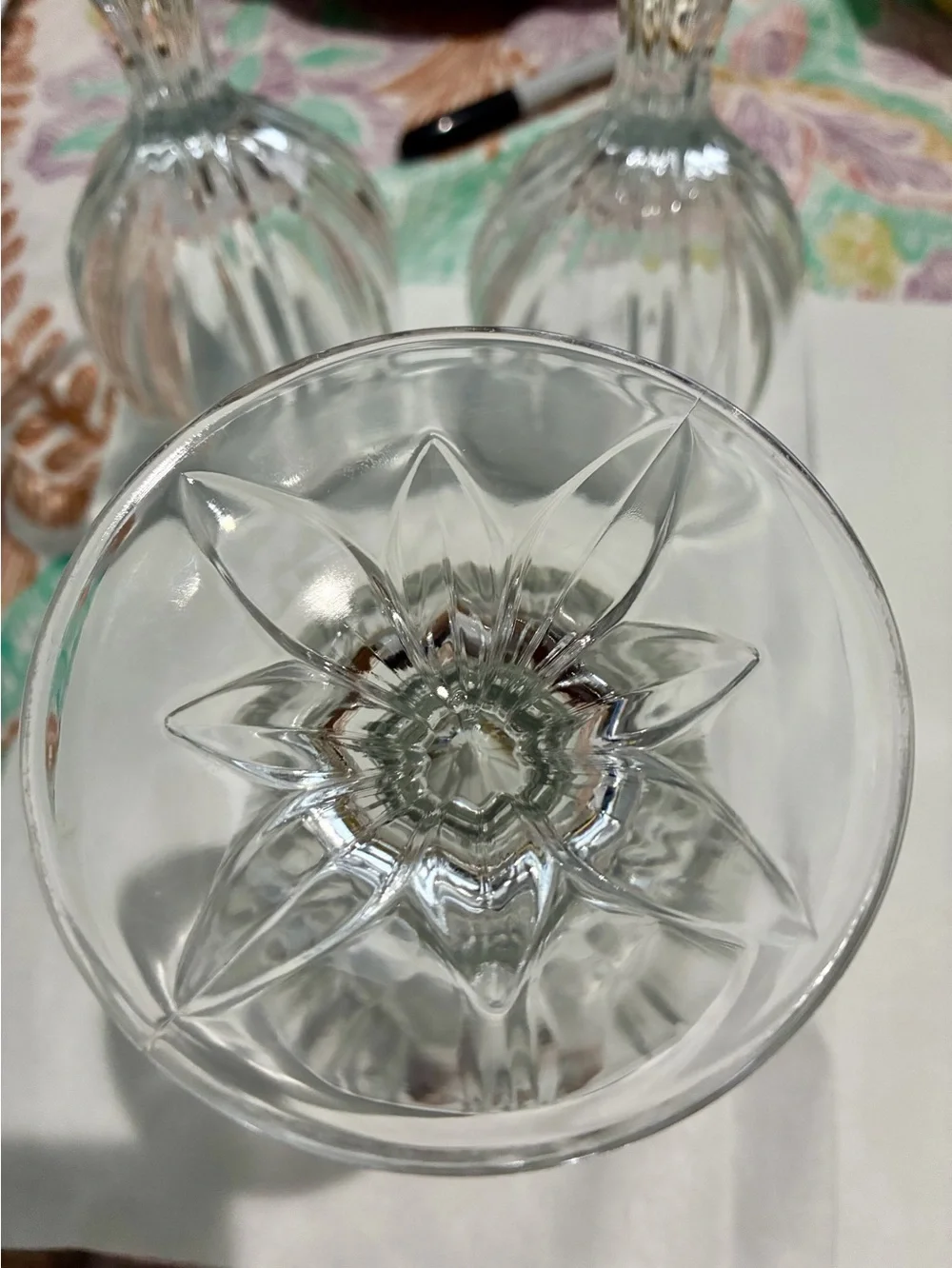 Vintage French Crystal Tulip Water Goblet Set of4. Raised fluted leaf. 14 oz. EC